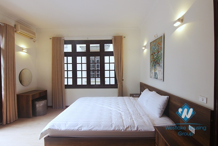 White house with courtyard for rent in Tay Ho district  